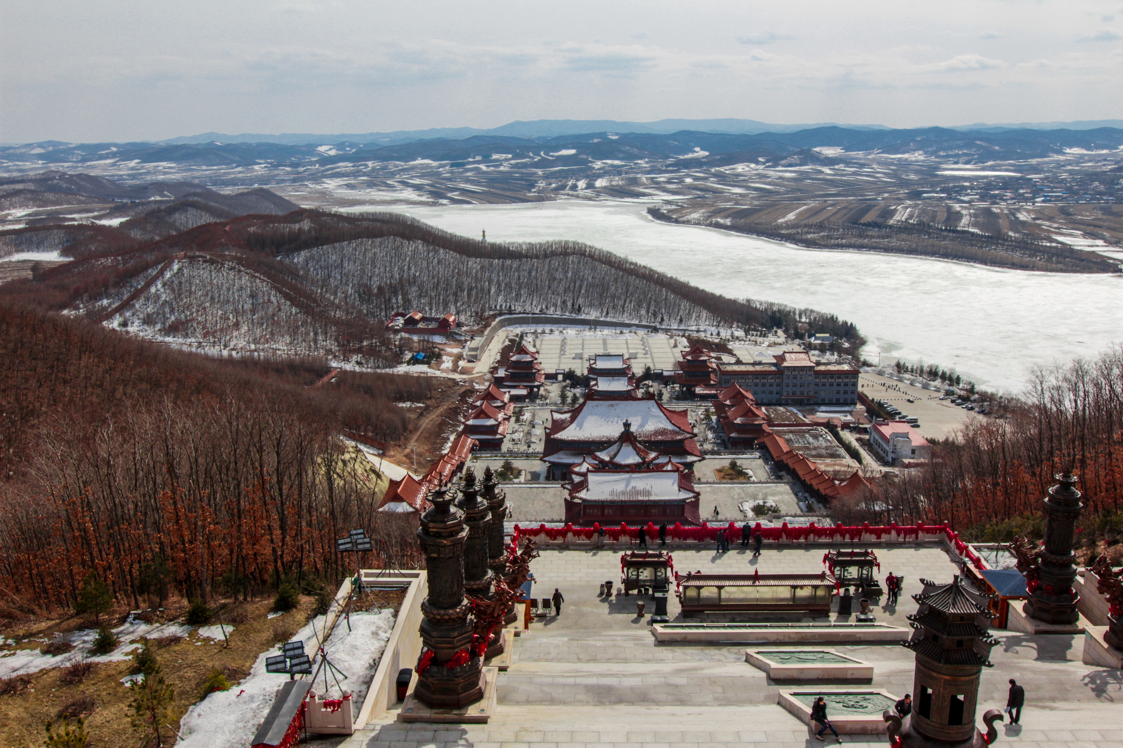 1 Day in Dunhua: Peaks & Culture