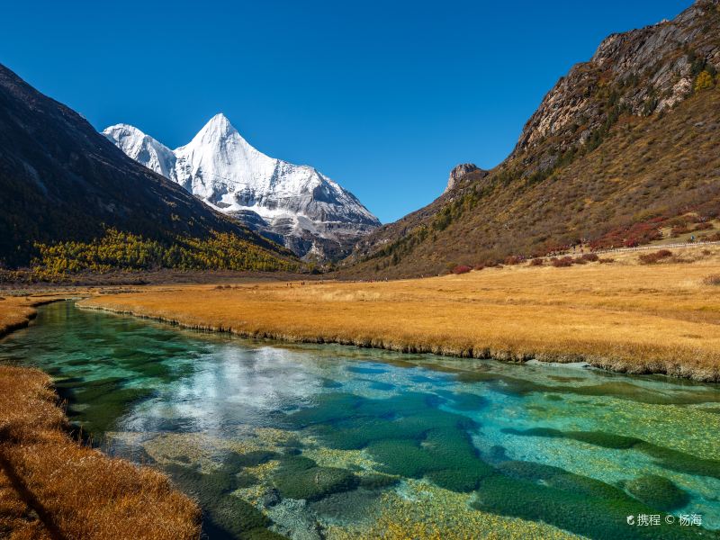 稻城圣水门游玩攻略-圣水门门票多少钱/价格表-团购票价预定优惠-景点