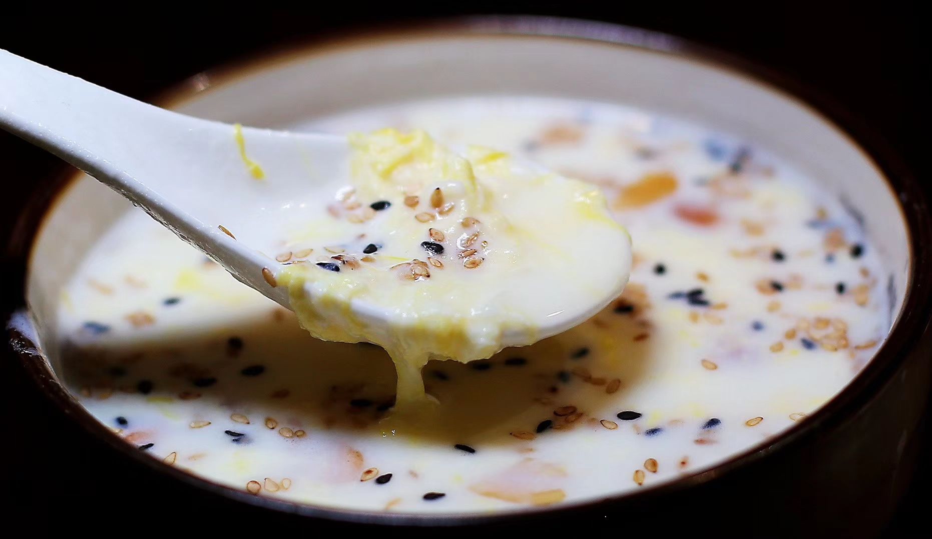 蜂蜜牛奶炖蛋的做法_【图解】蜂蜜牛奶炖蛋怎么做如何做好吃_蜂蜜牛奶炖蛋家常做法大全_亲爱的兔美酱_豆果美食