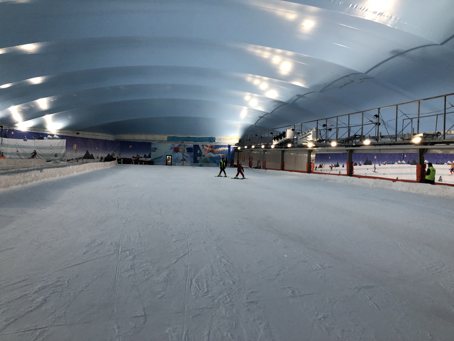 青田乐园室内滑雪场