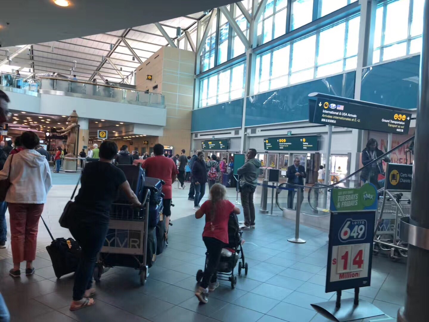 温哥华国际机场攻略与交通指南