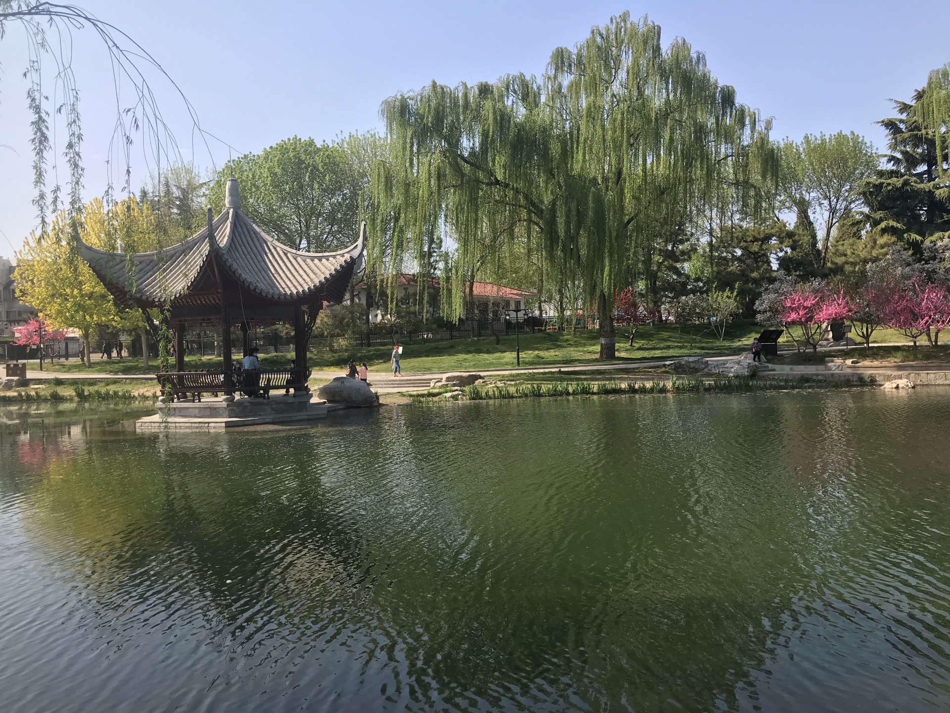 【攜程攻略】北京陶然亭公園景點,陶然亭公園內有勝春山房景區,華夏名