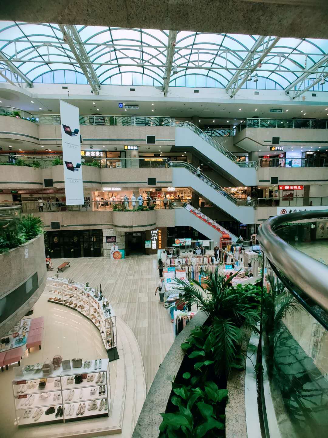 龙岩天虹购物中心图片