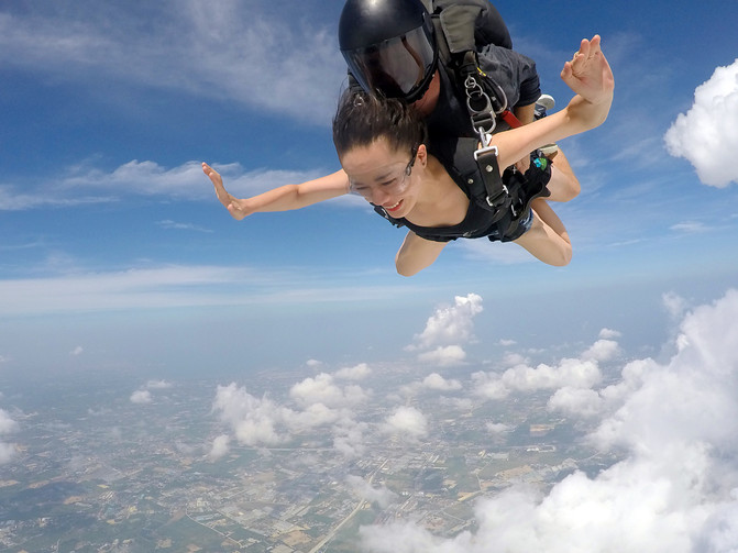 泰国芭提雅跳伞、普吉深潜、曼谷拜佛8天7夜