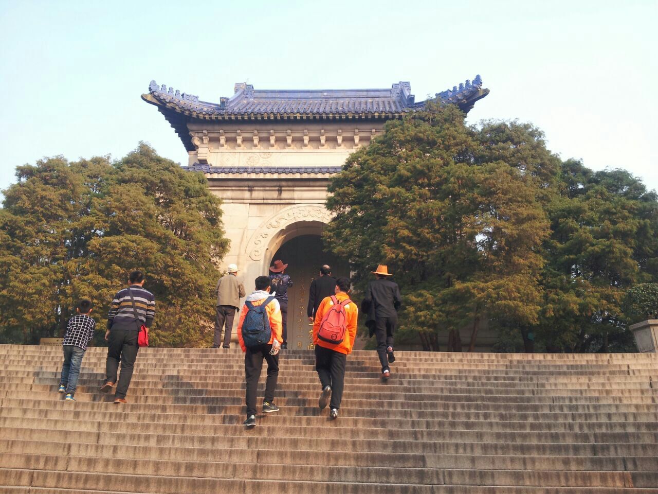 包括靈谷寺藏經樓流徽榭音樂臺美齡宮明孝陵頭陀嶺梅花山等都歸中山