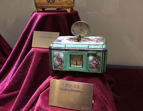 音乐盒的使用方法和技巧 100t0e00000075u2rFD80_C_480_375.jpg