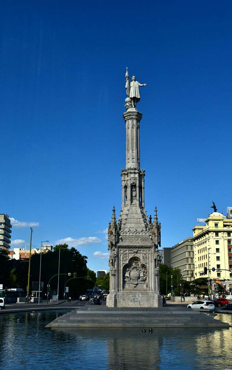 携程攻略】马德里哥伦布广场景点,马德里哥伦布广场是一个面积不大的广场 