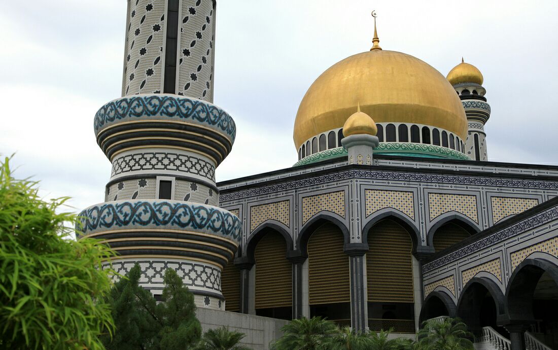 哈桑纳尔·博尔基亚清真寺