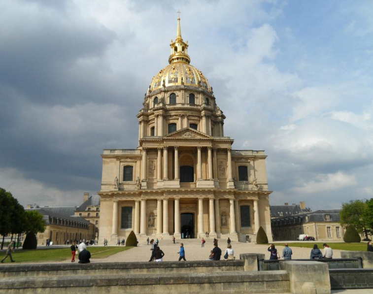 从历史上,圆顶教堂在拿破仑·