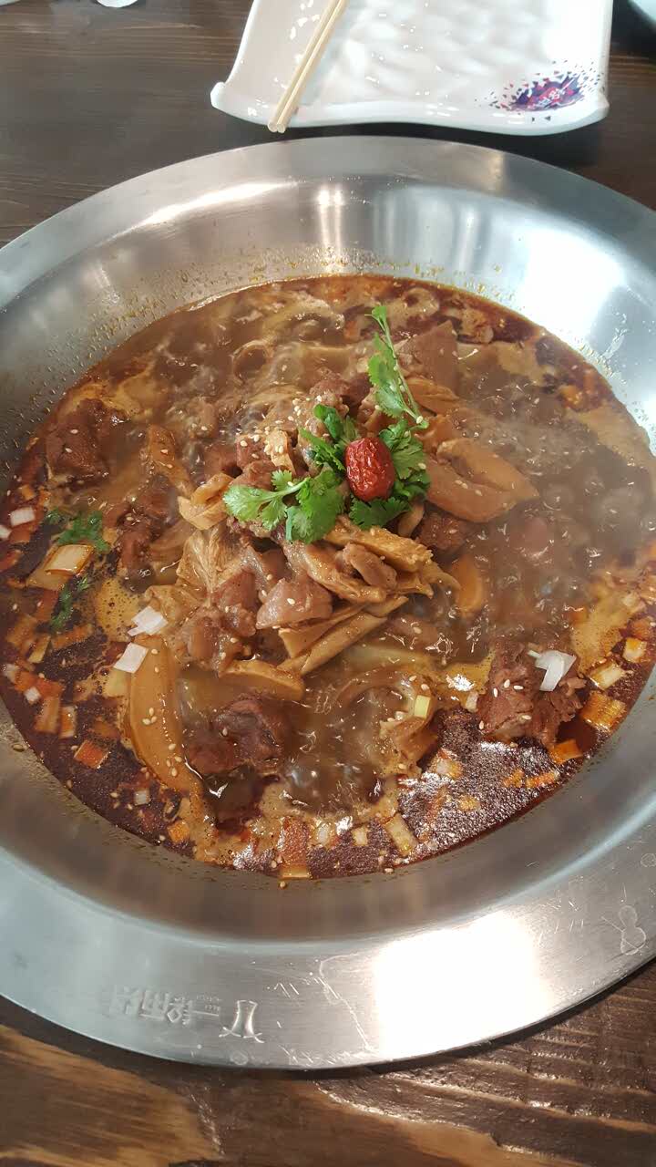 一锅两头牛(莱山宝龙店)