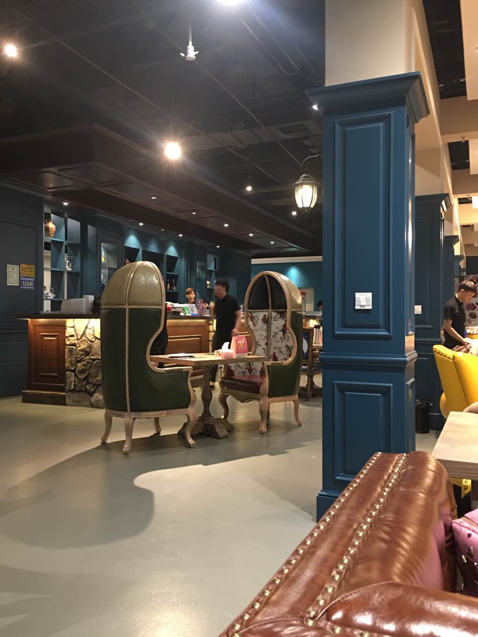 翡冷翠欢乐餐厅