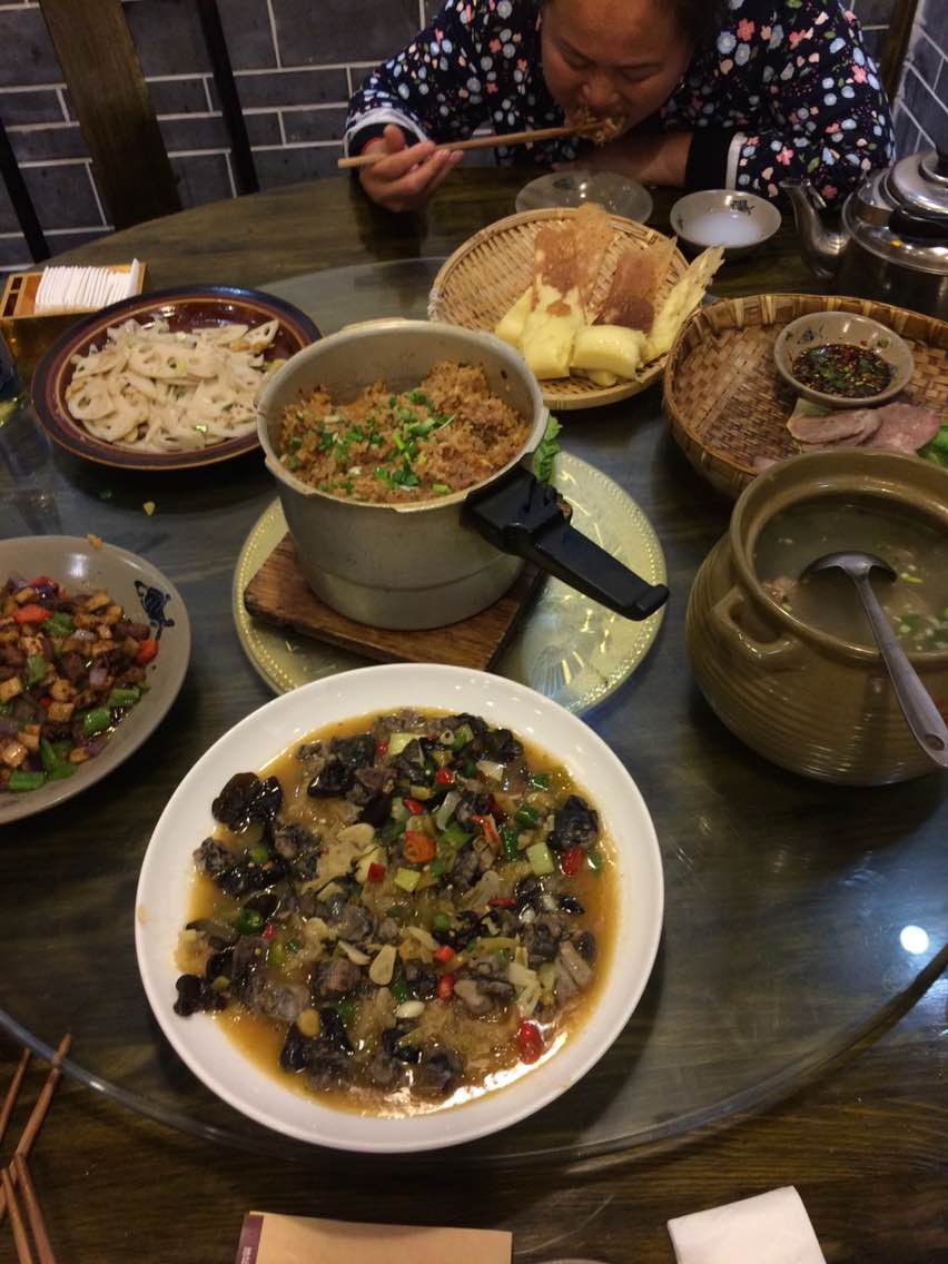 老瓦房人民食堂土菜馆