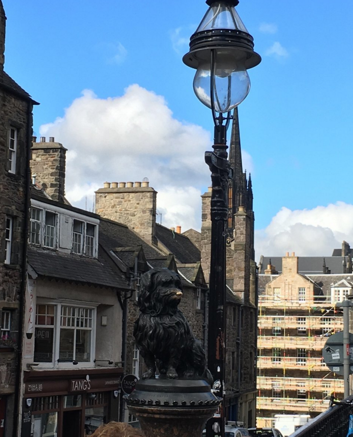 忠犬波比纪念碑