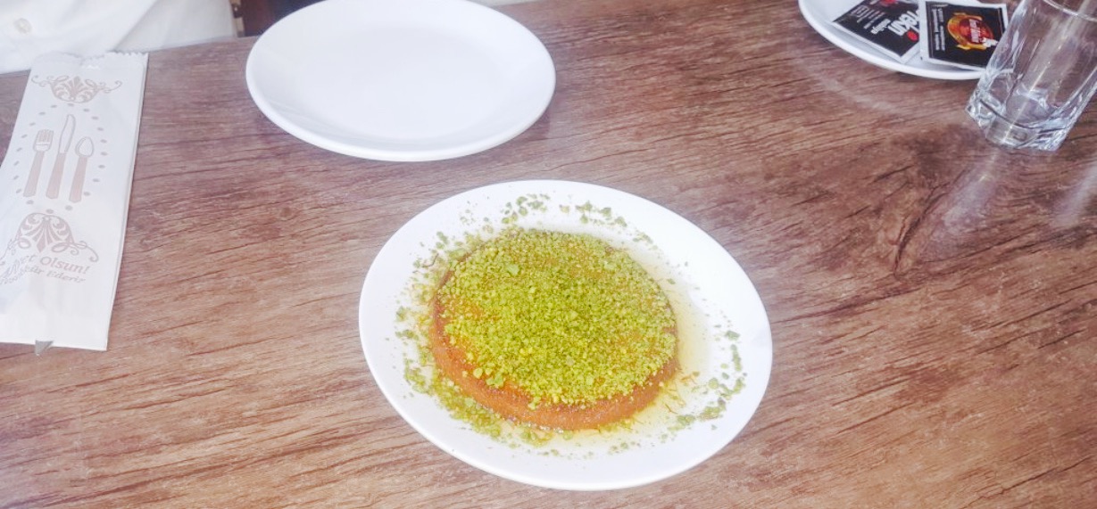 adanali ismail usta 直线距离 100m