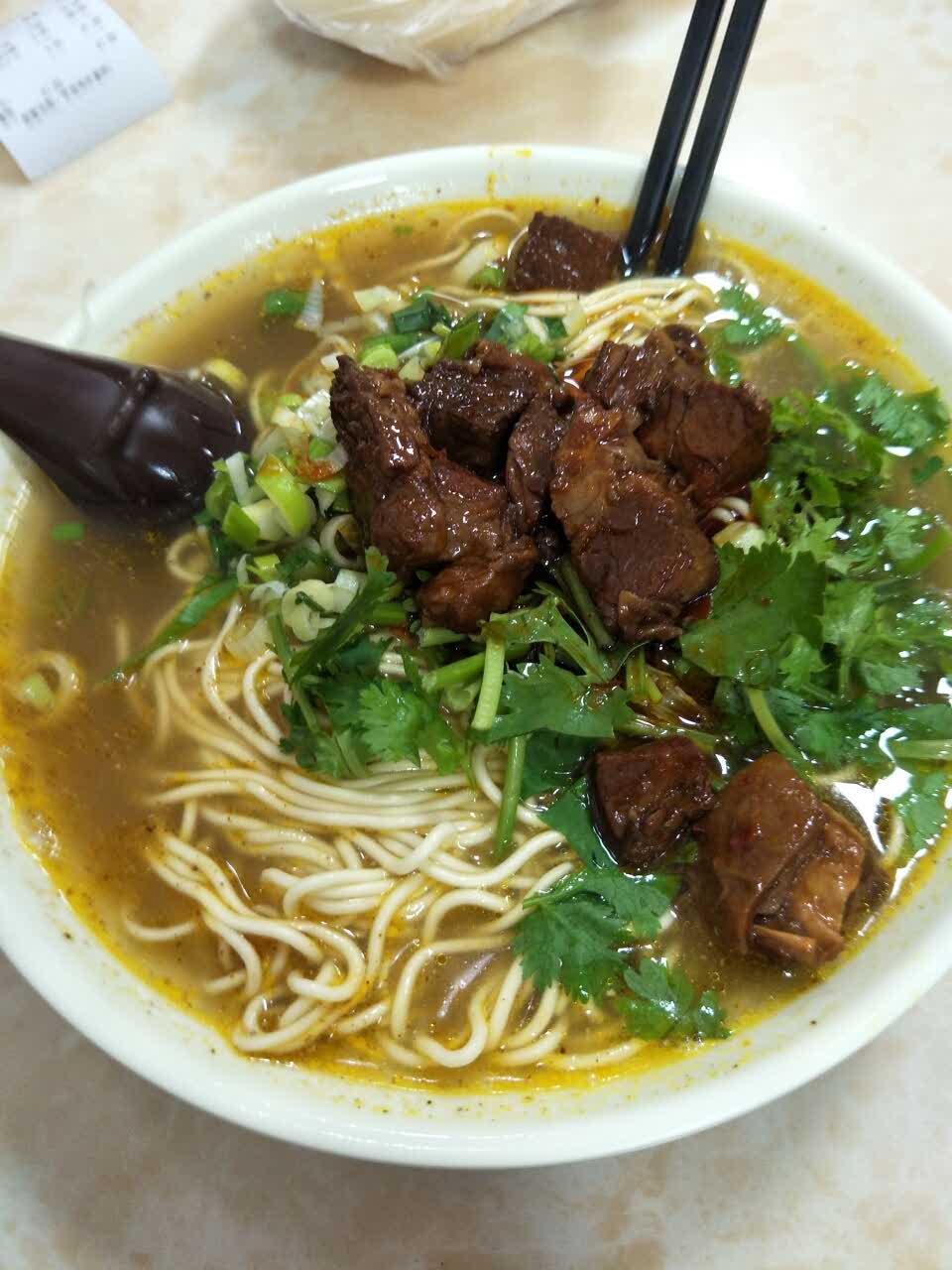 丁丁浓汤红烧牛肉面