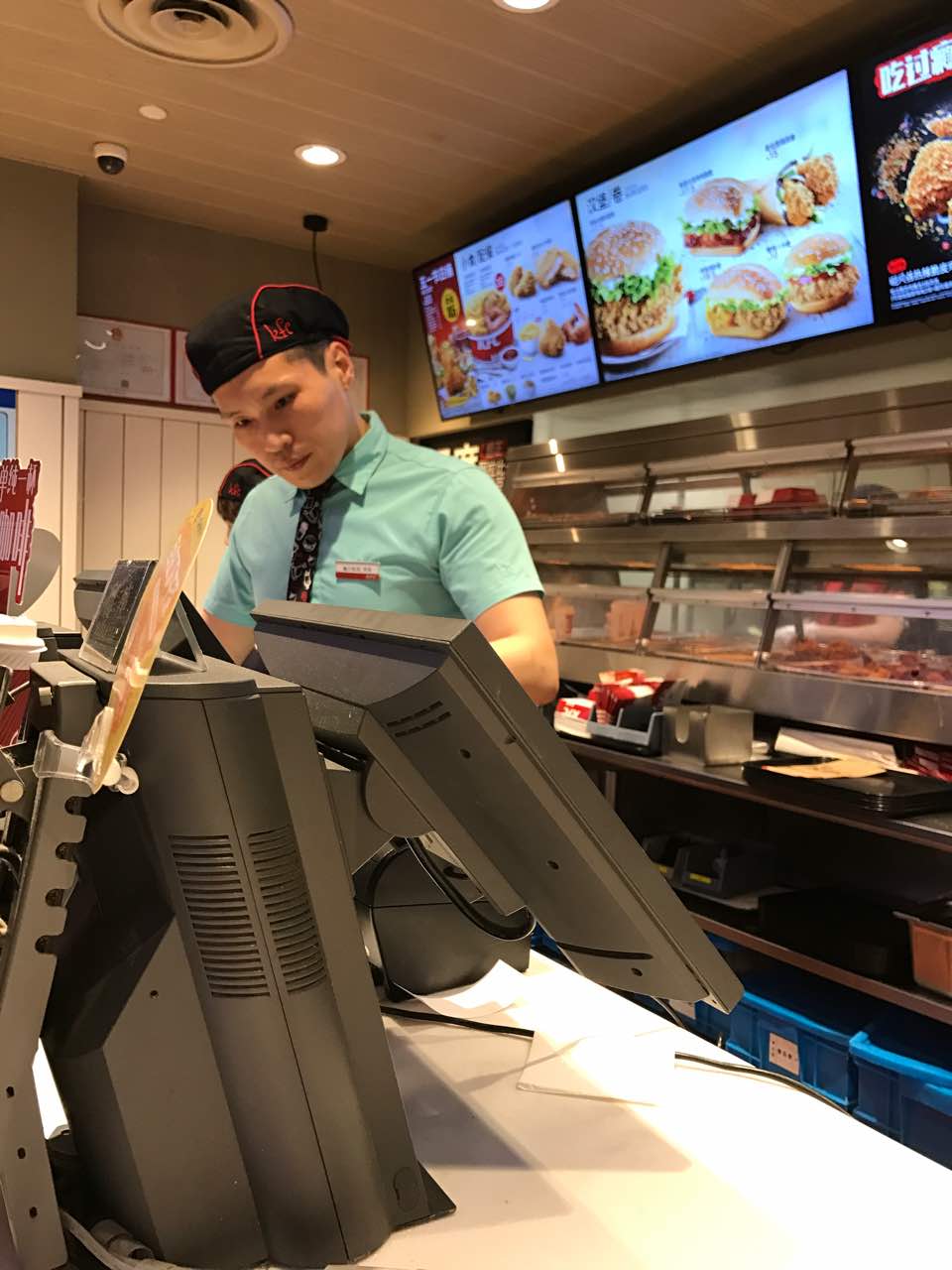 上海肯德基(汇金店)好吃吗,肯德基(汇金店)味道怎么样,环境/服务好不