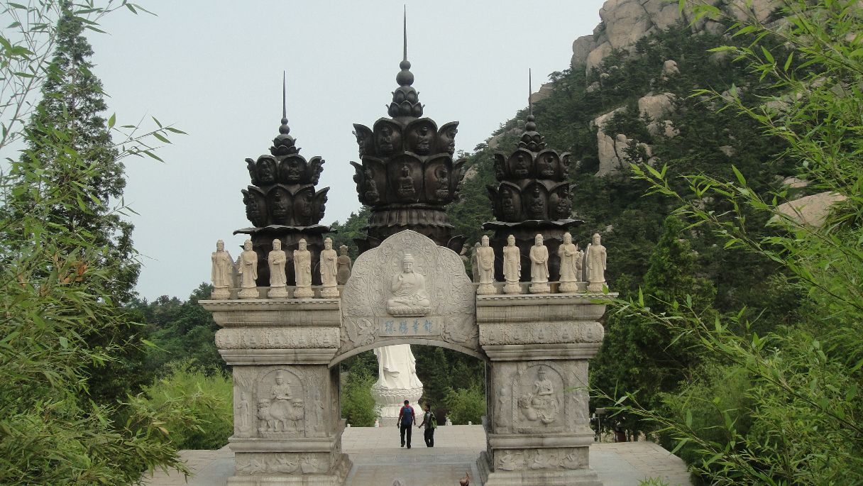 【攜程攻略】青島華嚴寺景點,青島嶗山仰口景區裡著名寺廟,每年元旦的