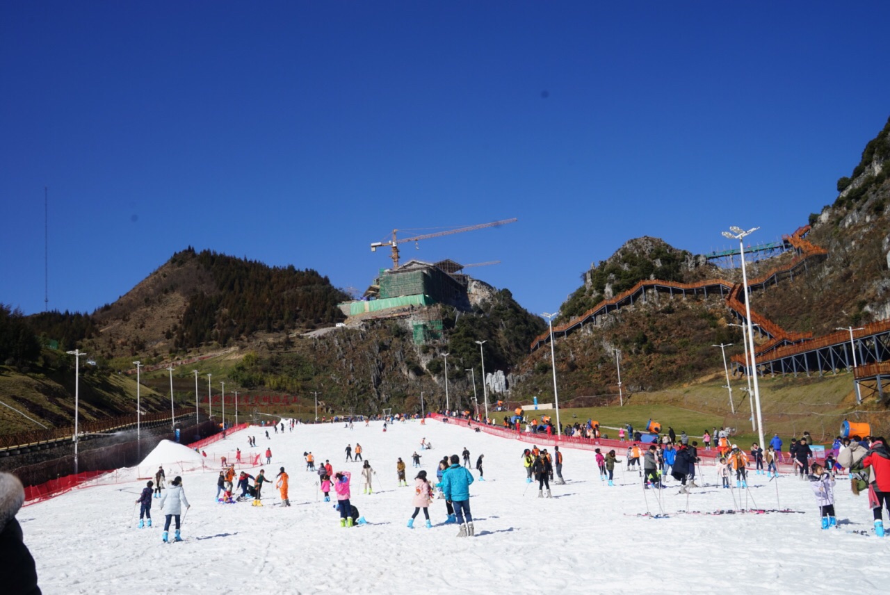 梅花山滑雪场