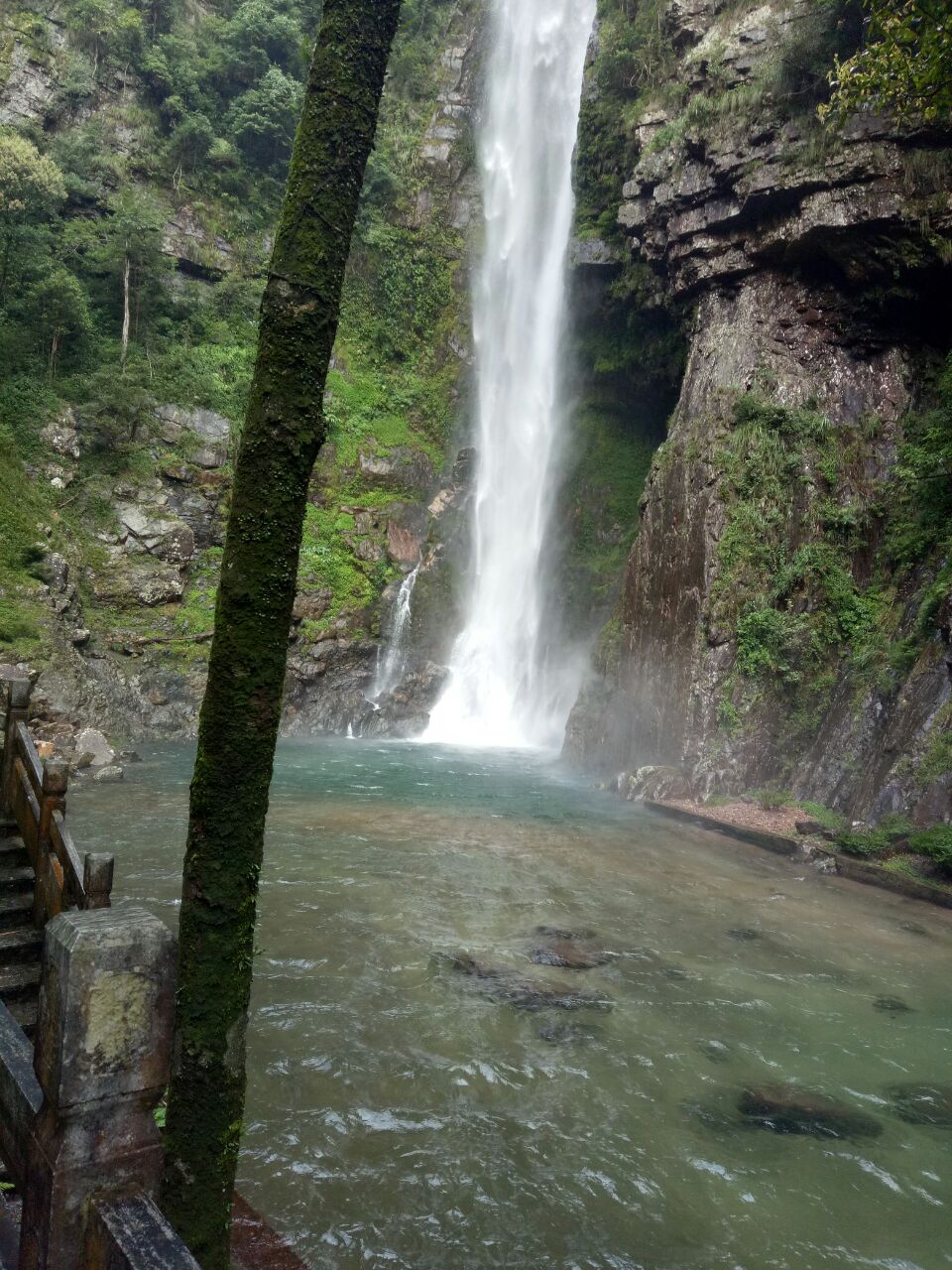 雅安天河瀑布图片