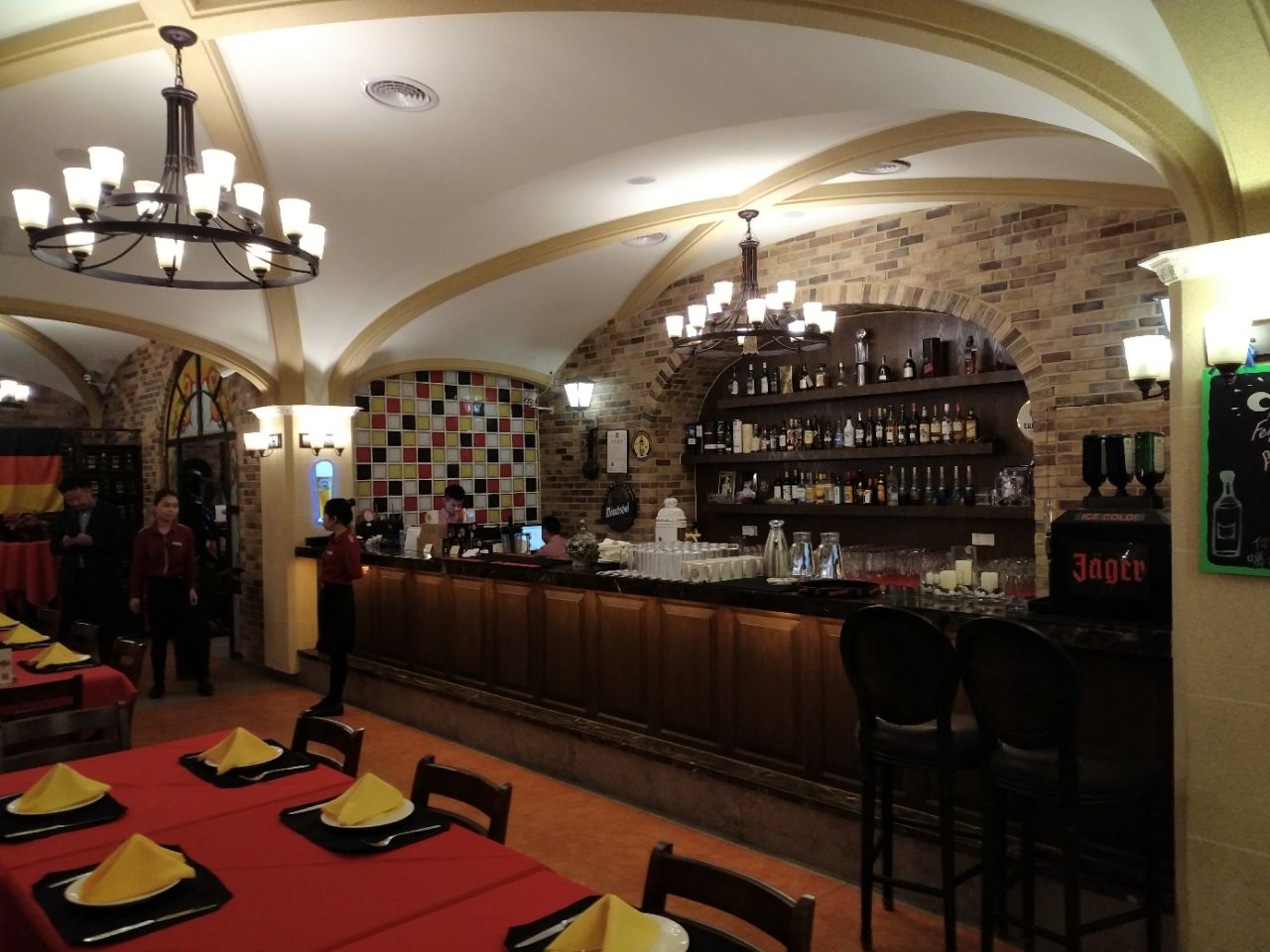 2023申德勒加油站西餐厅(海运堤路店)美食餐厅,环境很好,依湖而立,饭