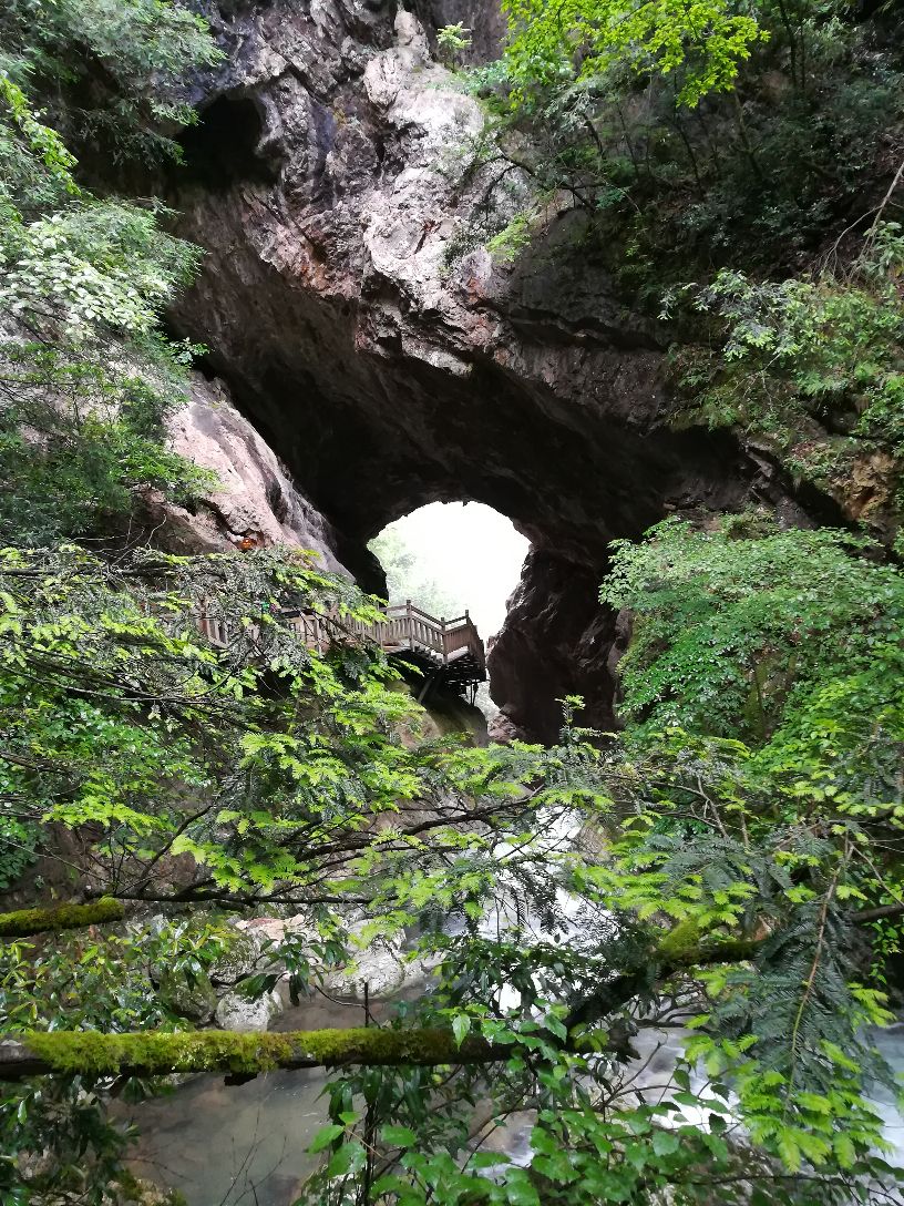 宜良天生桥风景区图片