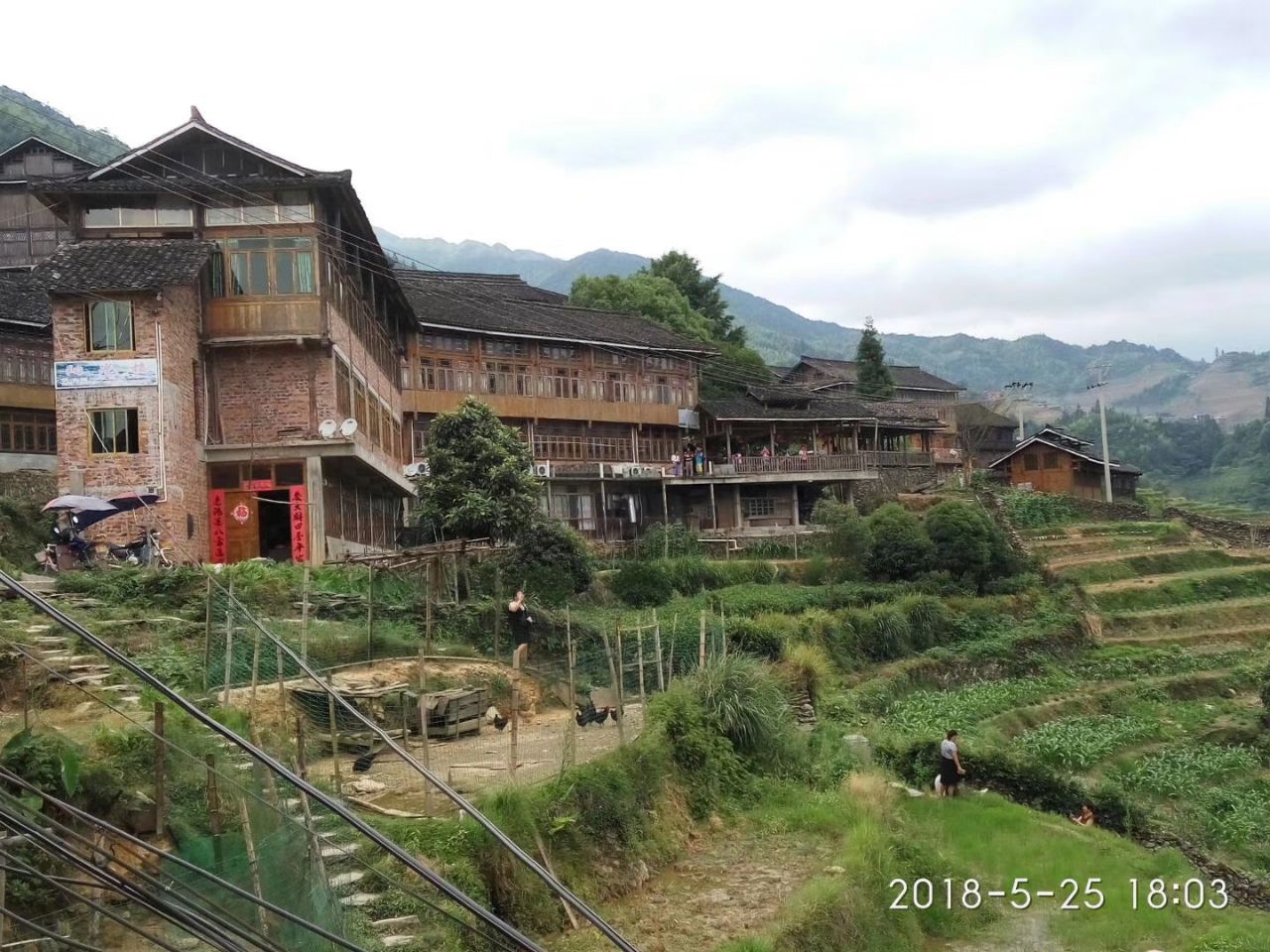 最古老,规模最大的壮族干栏式吊脚木楼建筑群,其中有5处木楼已经有