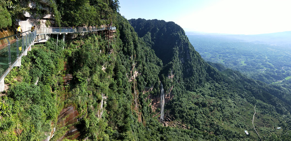 玉屏山玻璃栈道