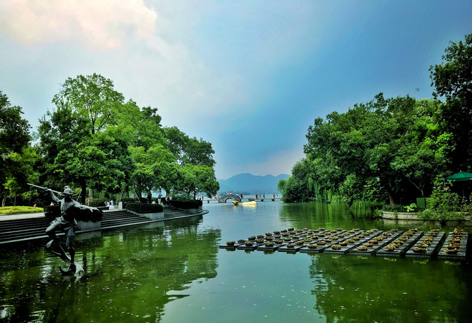 西湖边的池潭西湖娱乐城- 西湖娱乐城官方网站- 西湖娱乐城APP