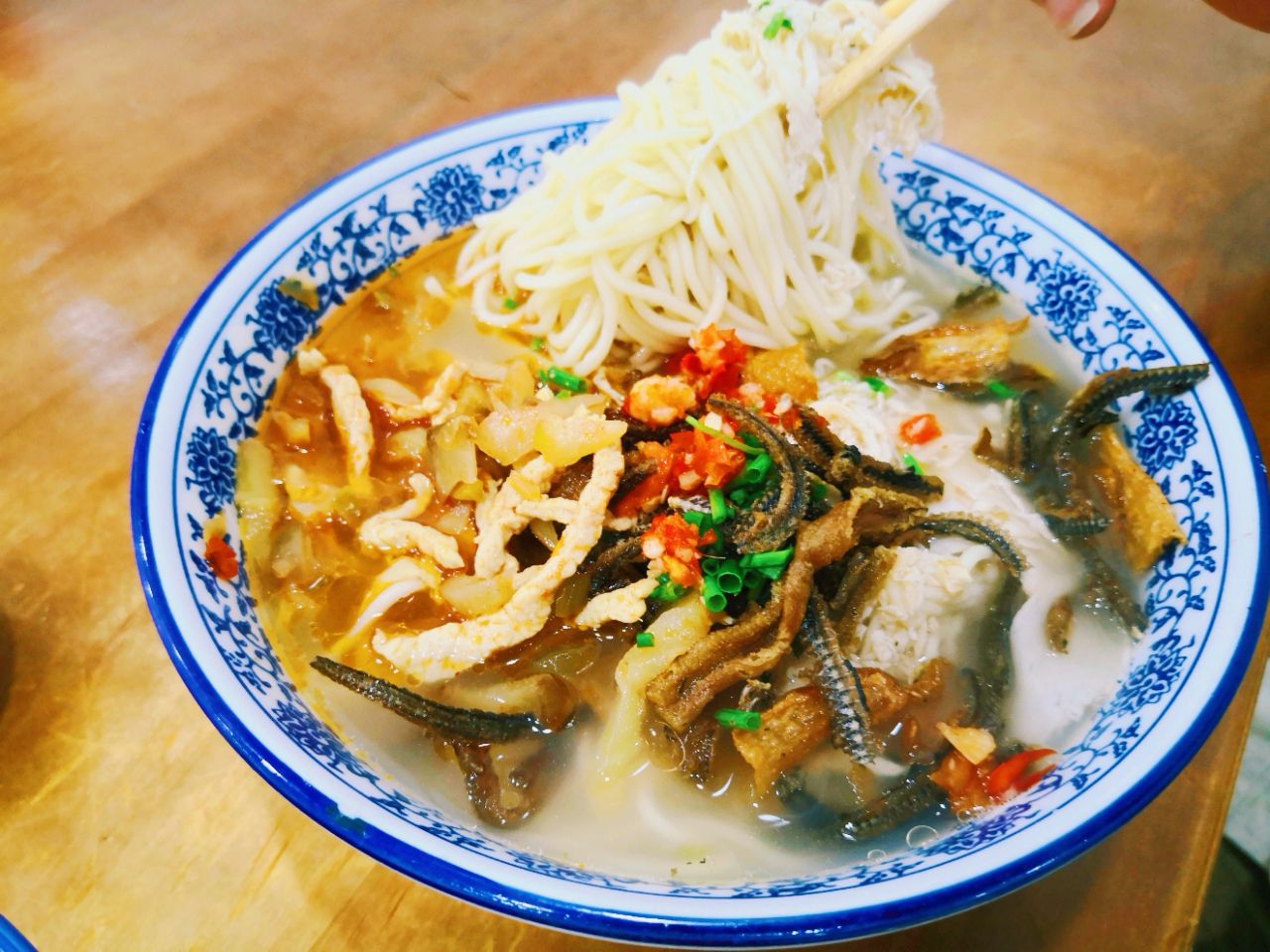 早堂面是沙市传统早点,已有百年历史