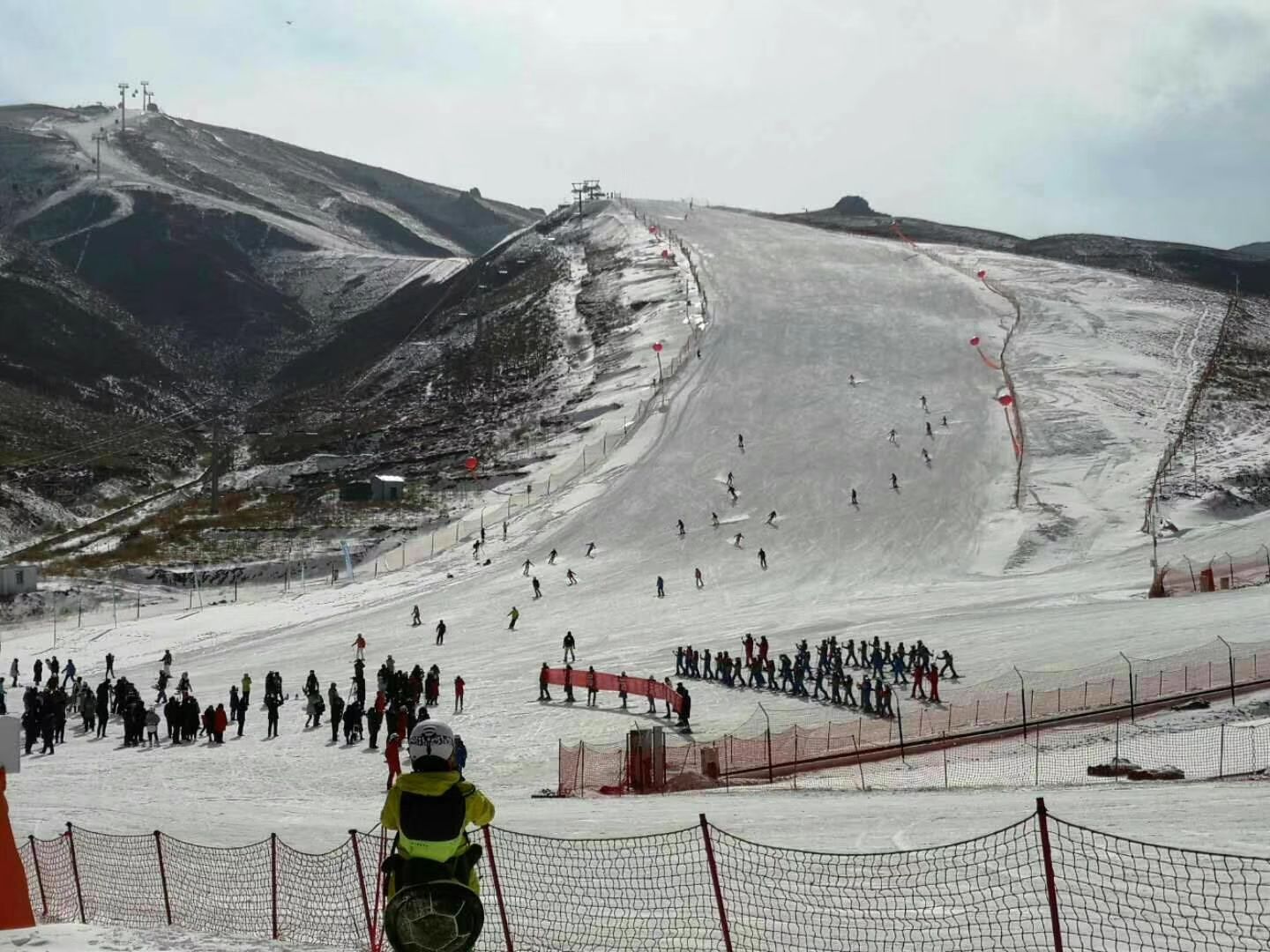 攒劲！兰州小学生在陕西省高山滑雪公开赛摘金夺银_比赛_张小瑞_少年组