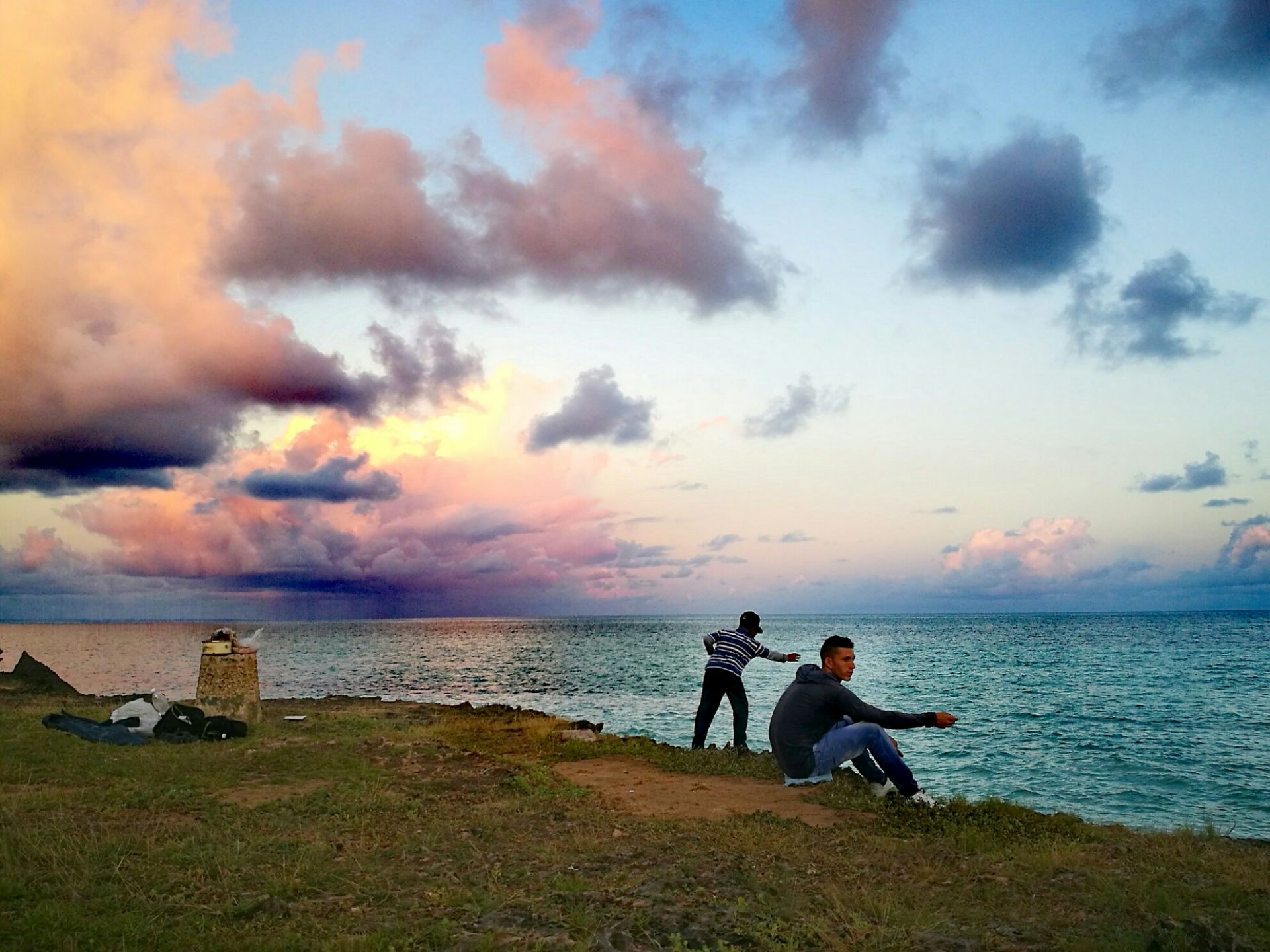晒日光浴在巴拉德罗角海滩的游人在古巴 编辑类库存图片. 图片 包括有 夏天, 天空, 男人, 现代, 抗病毒 - 30341274