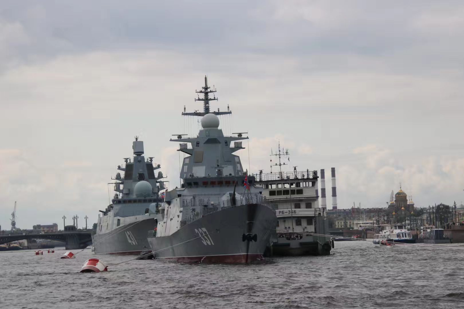 圣彼得堡海军总部大厦好玩吗,圣彼得堡海军总部大厦景点怎么样_点评