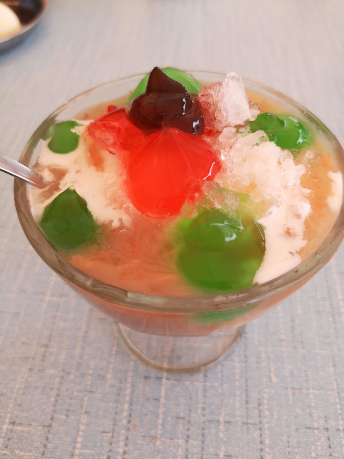 冰花冷饮厅 5.0 分   条点评 面包甜点 直线距离944m