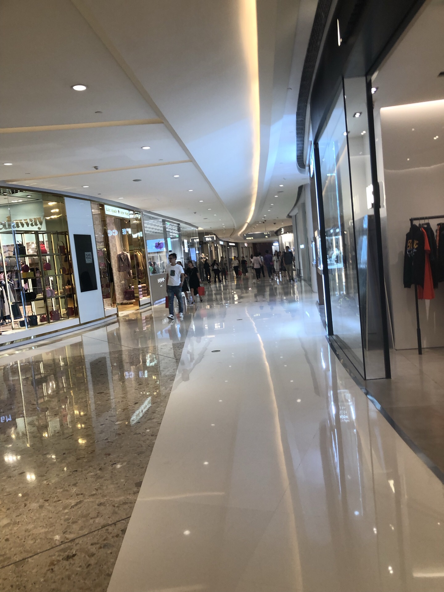 成都ifs国金中心商场购物攻略,ifs国金中心商场物中心/地址/电话/营业