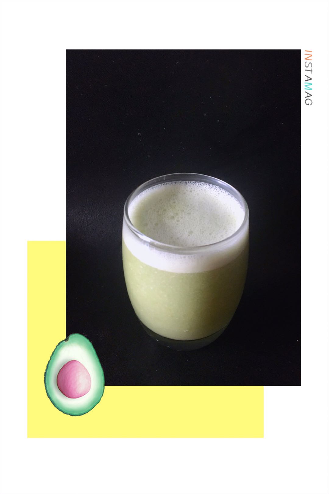 看到牛油果鲜榨,感觉十分好喝,有一点点涩涩的口感,应该是果粒的部分