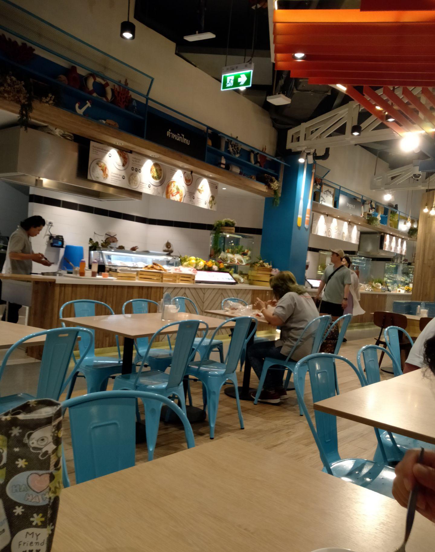 中央购物中心美食广场