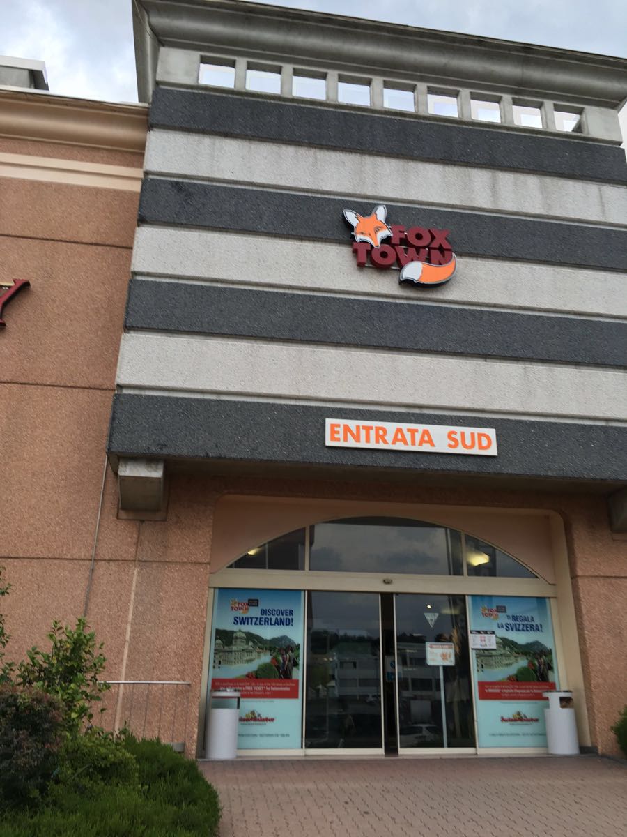 狐狸城奥特莱斯