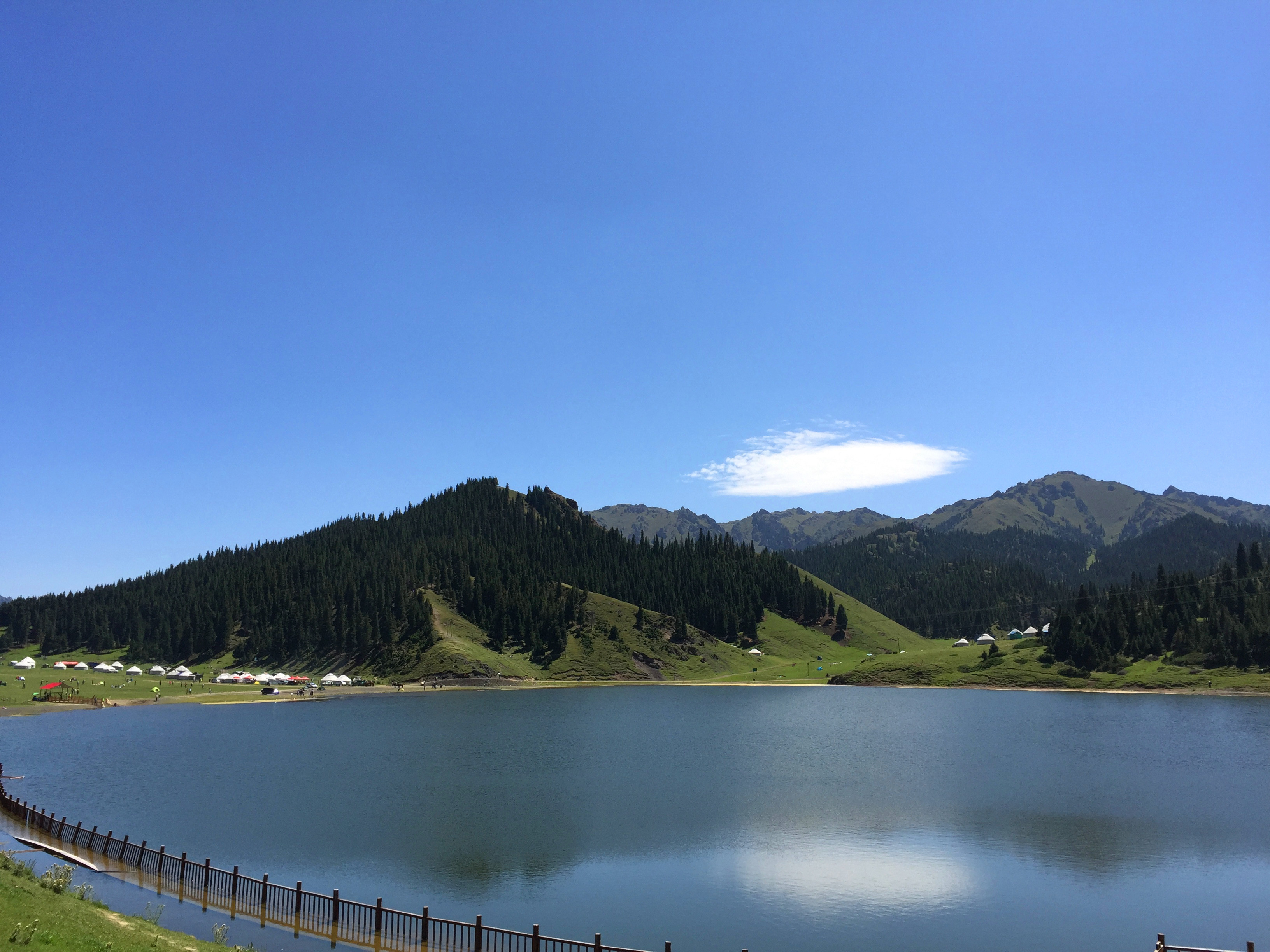 乌鲁木齐天山大峡谷