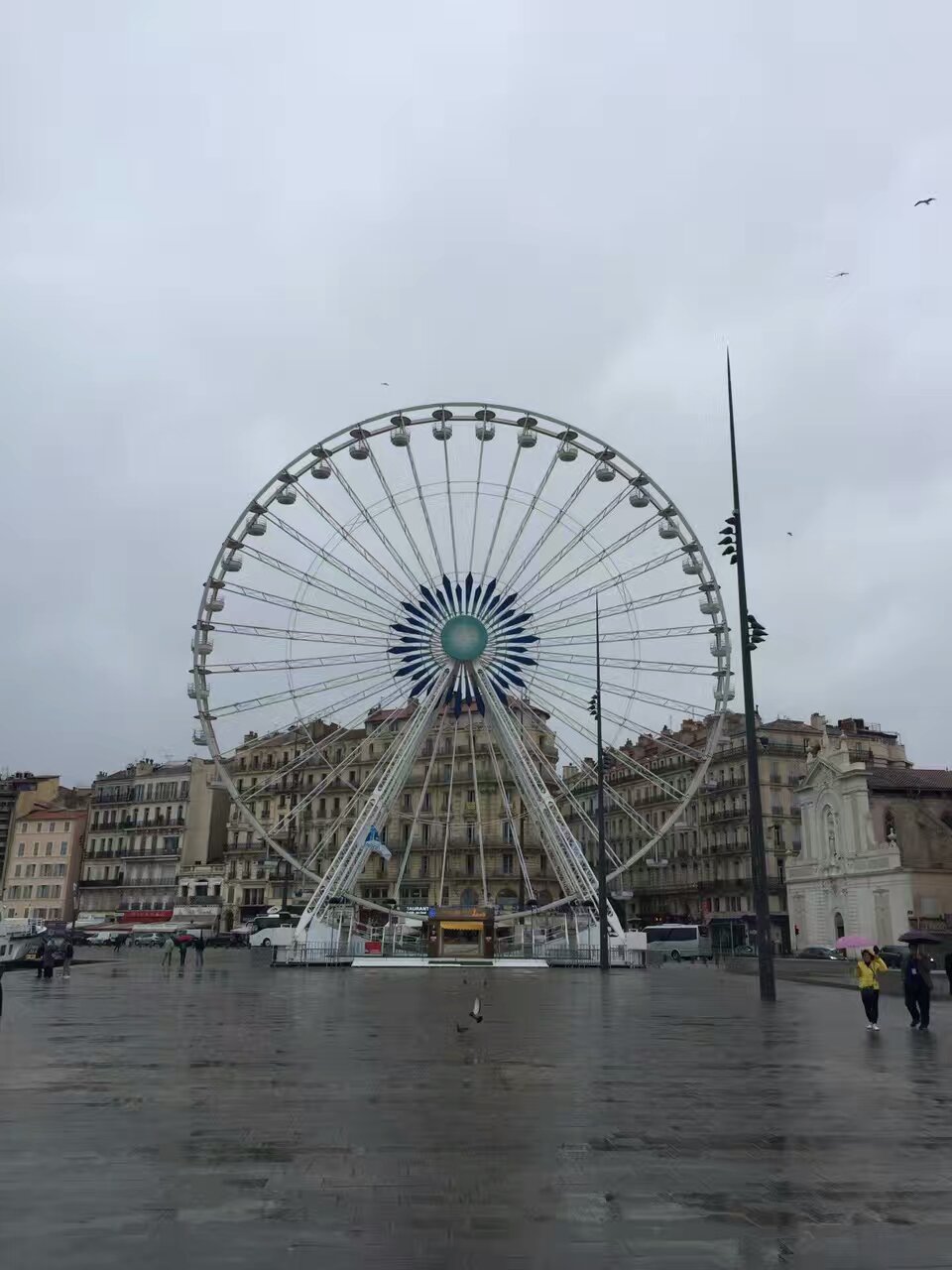 是用基督山伯爵的名字edmonddantes