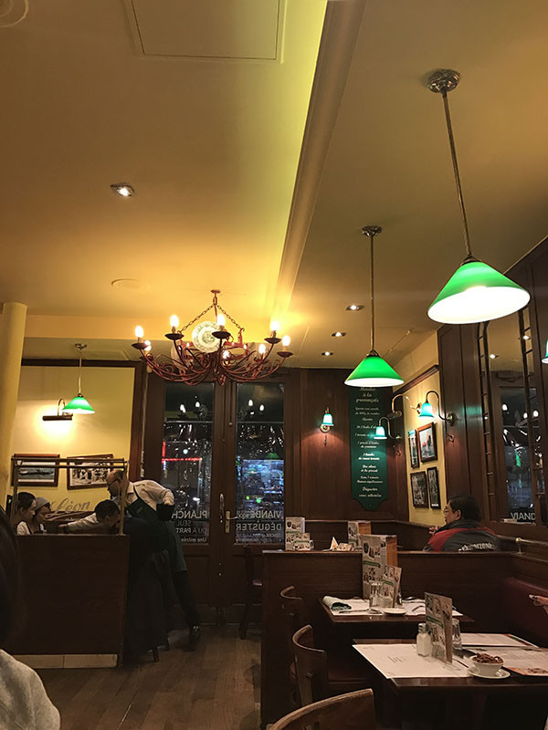 又名加西亚环球游之:法国巴黎的浪漫是一个传说