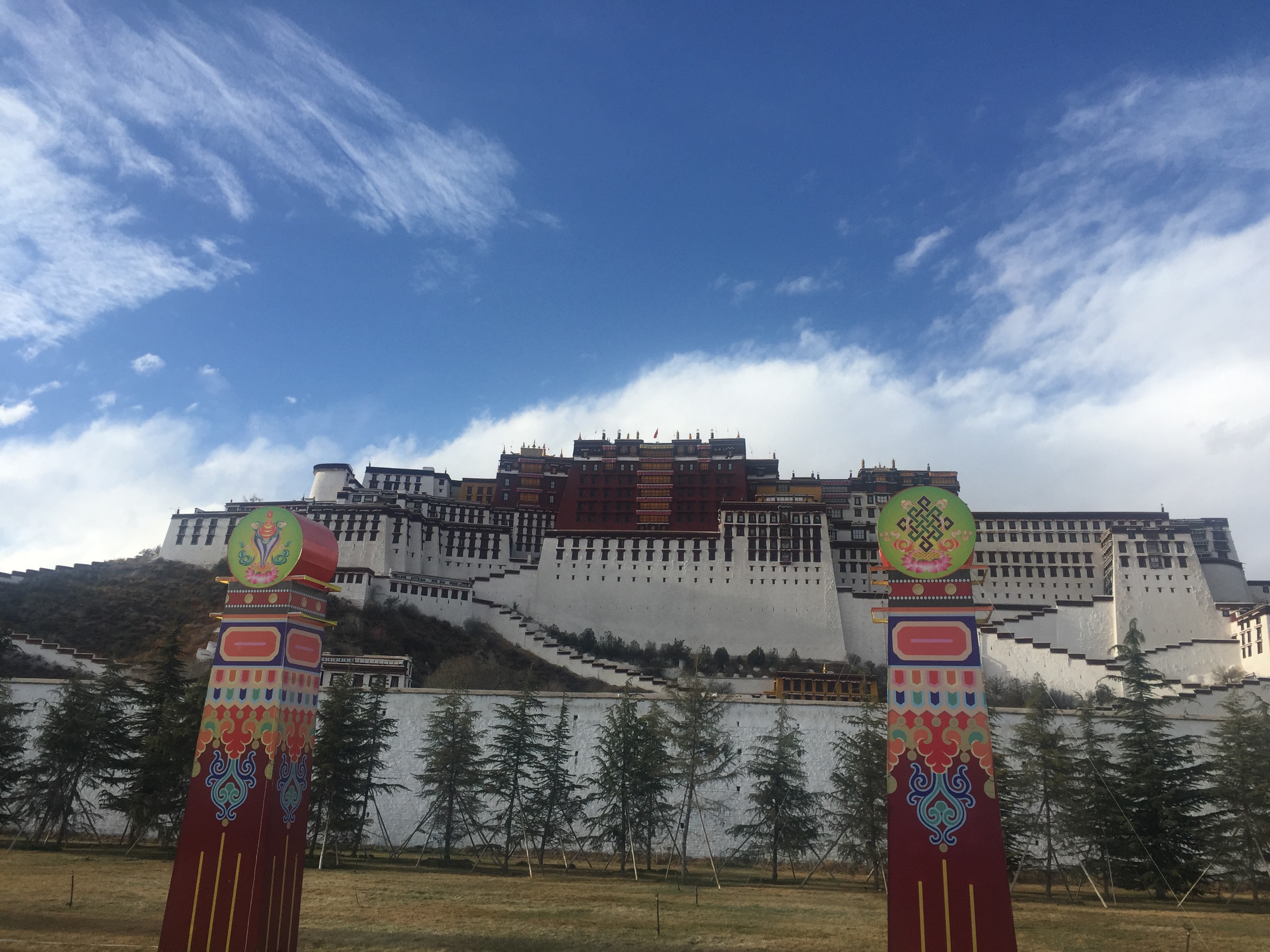 西藏旅游向导电话号码（西藏旅游咨询热线）