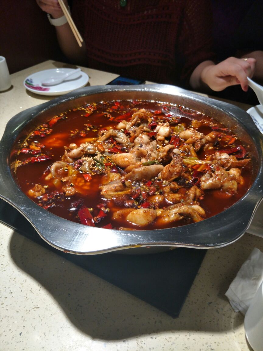 2023振宇川渝牛蛙火锅美食餐厅,不夸张的说,这是我吃过的最