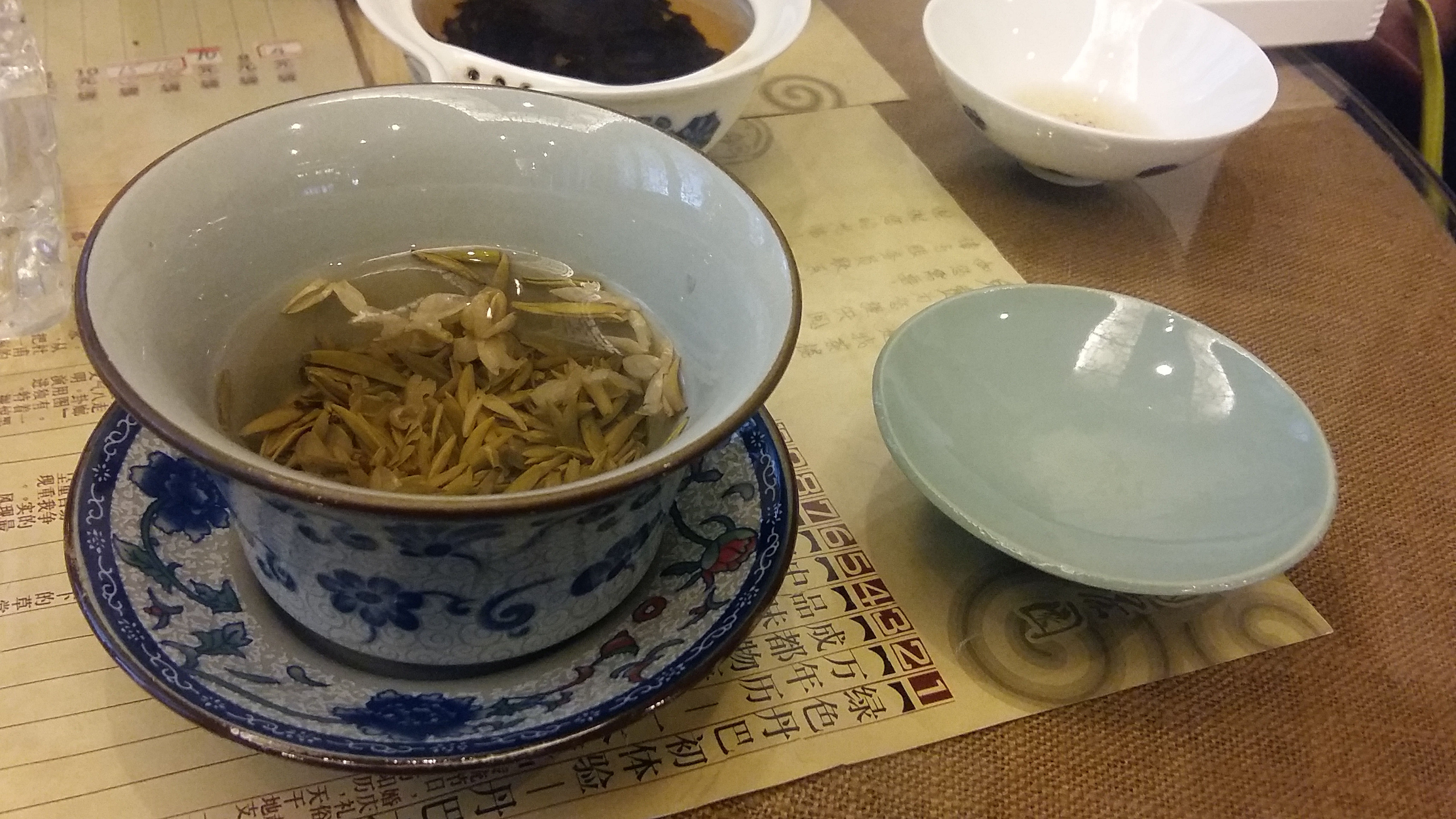 【携程攻略】成都宽窄巷子景点,这里是吃货的天堂,各种本地特色的小吃