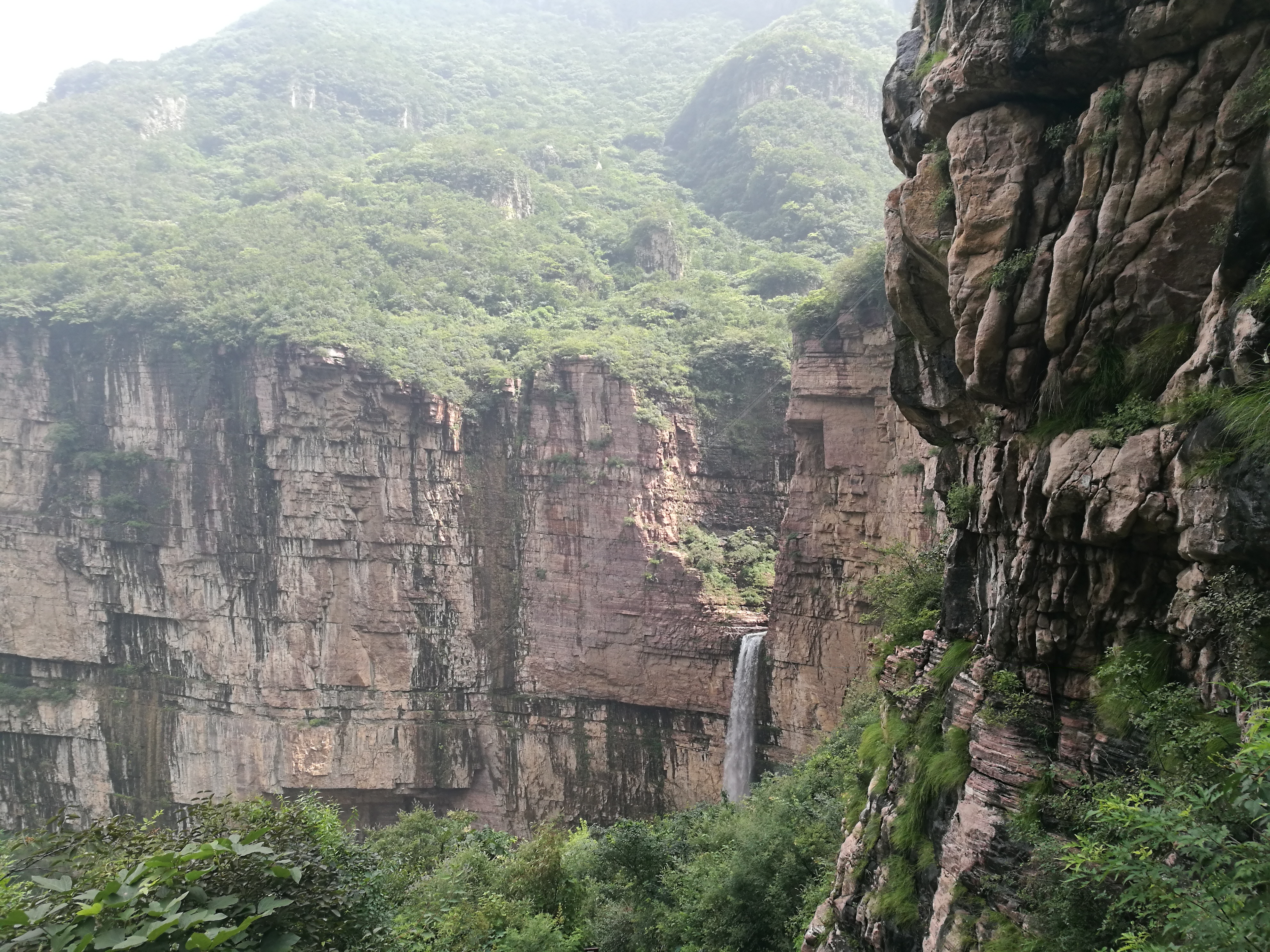 关山旅游风景区图片