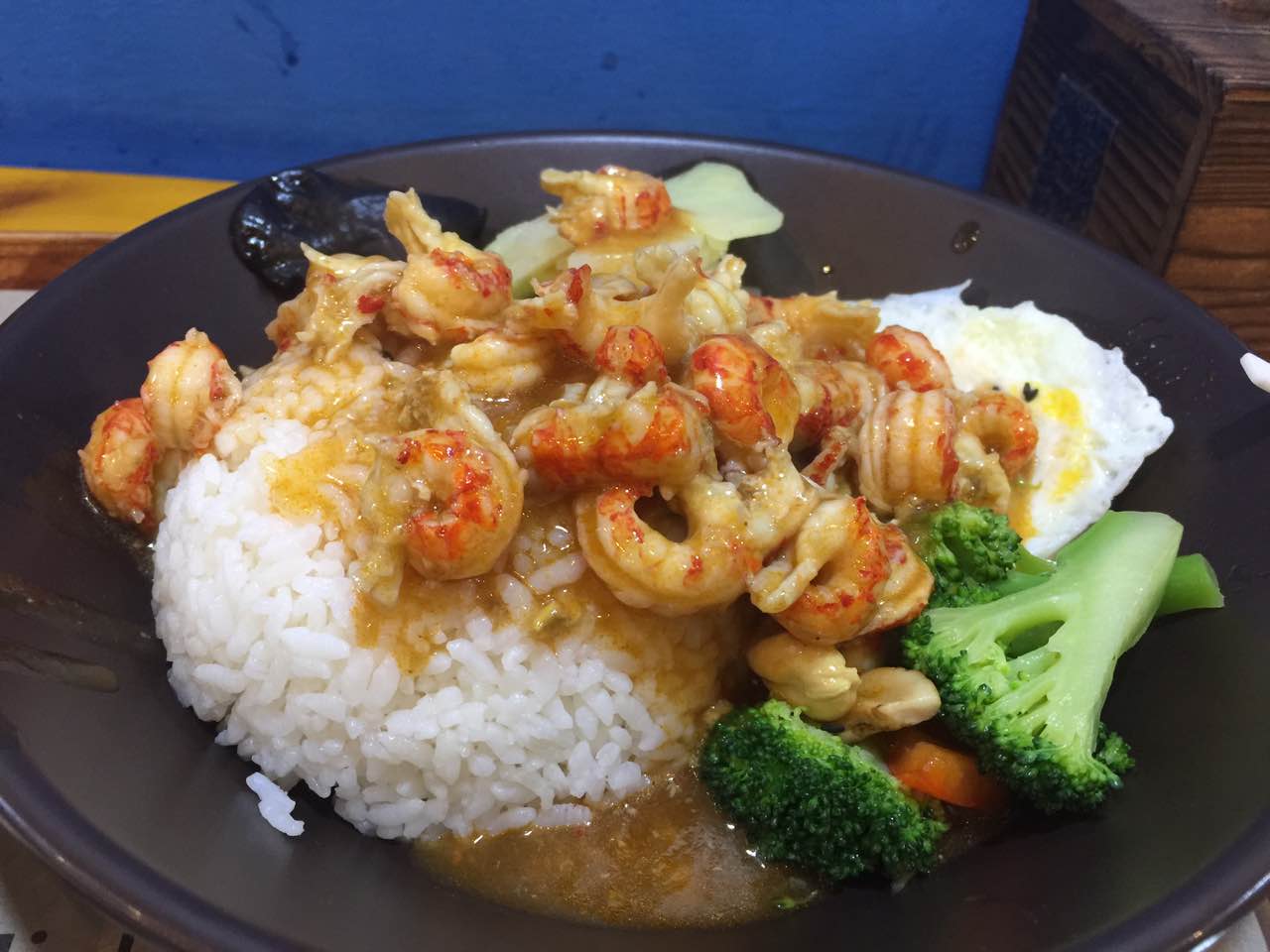 2023海盗虾饭·小龙虾饭(魏公村店)美食餐厅,刚吃了招牌的,这回来个蒜