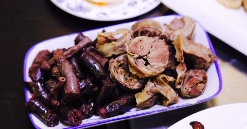 康保县卧龙图度假村