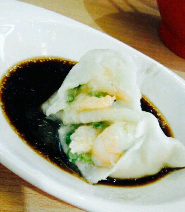 凉菜也不错,量都不小.由于孩子爱吃饺子,见到了这家店,驱车前往