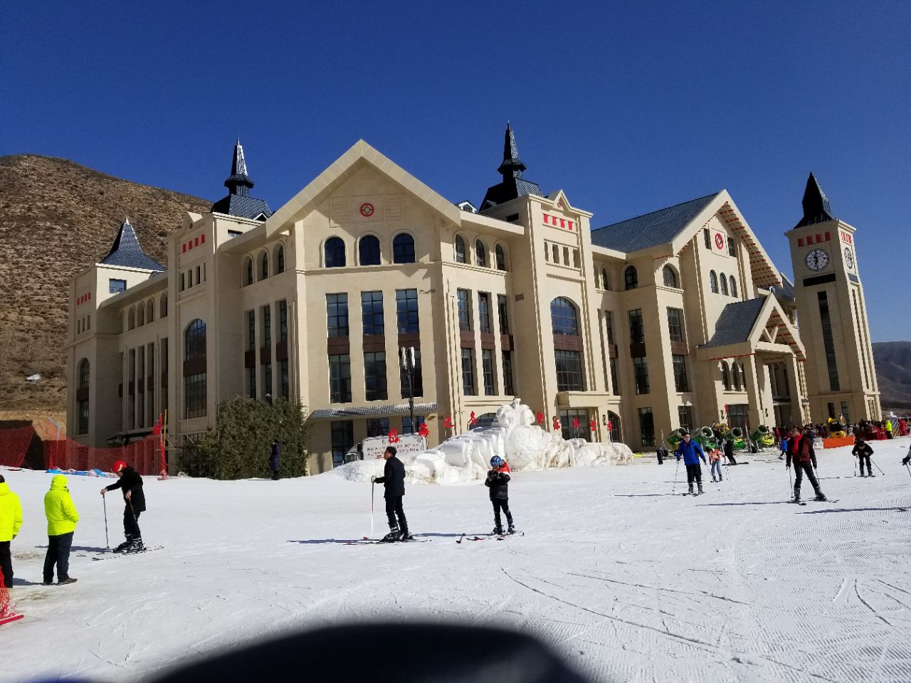 岱海国际滑雪场