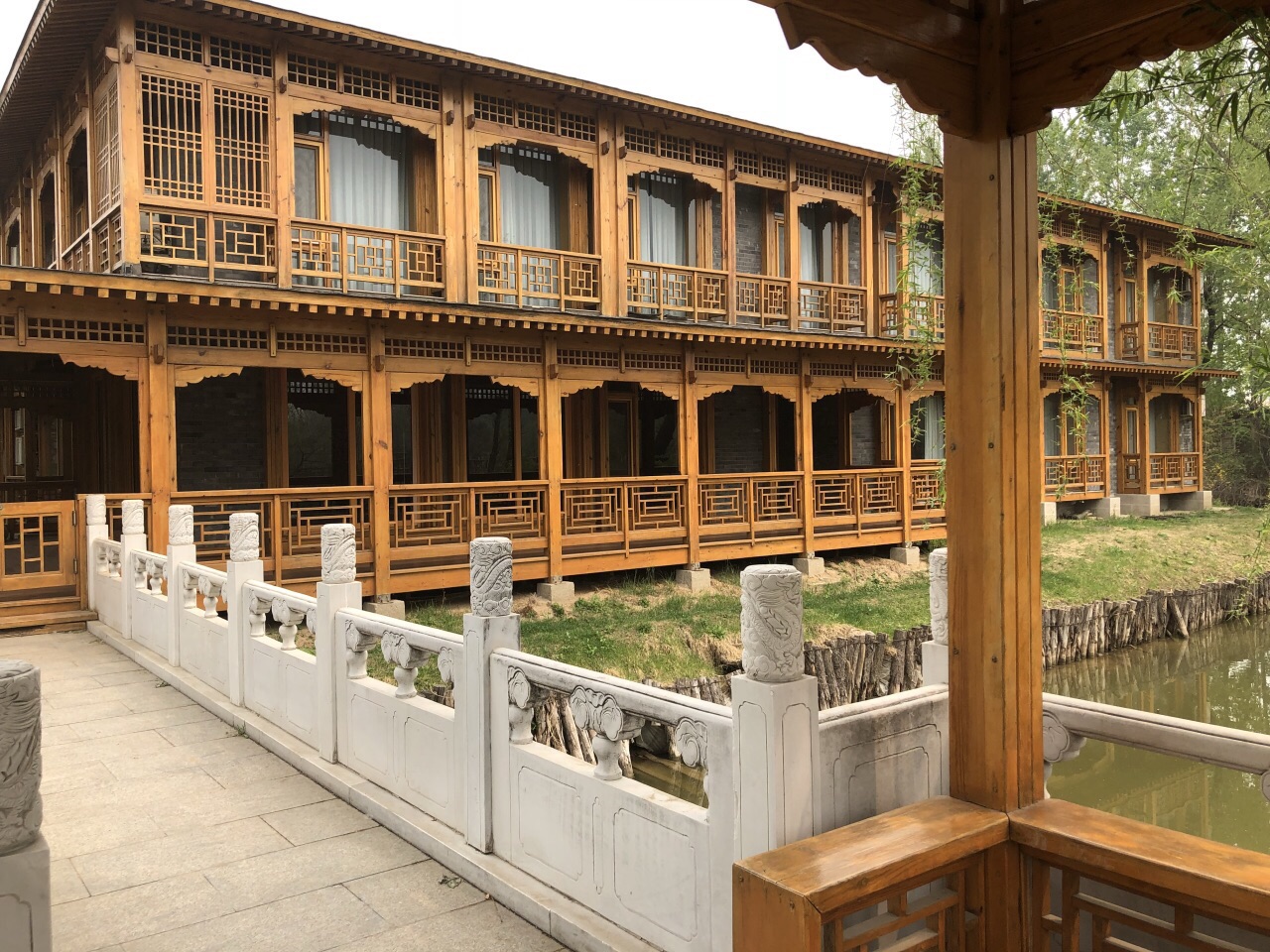 绿洲水乡温泉度假村