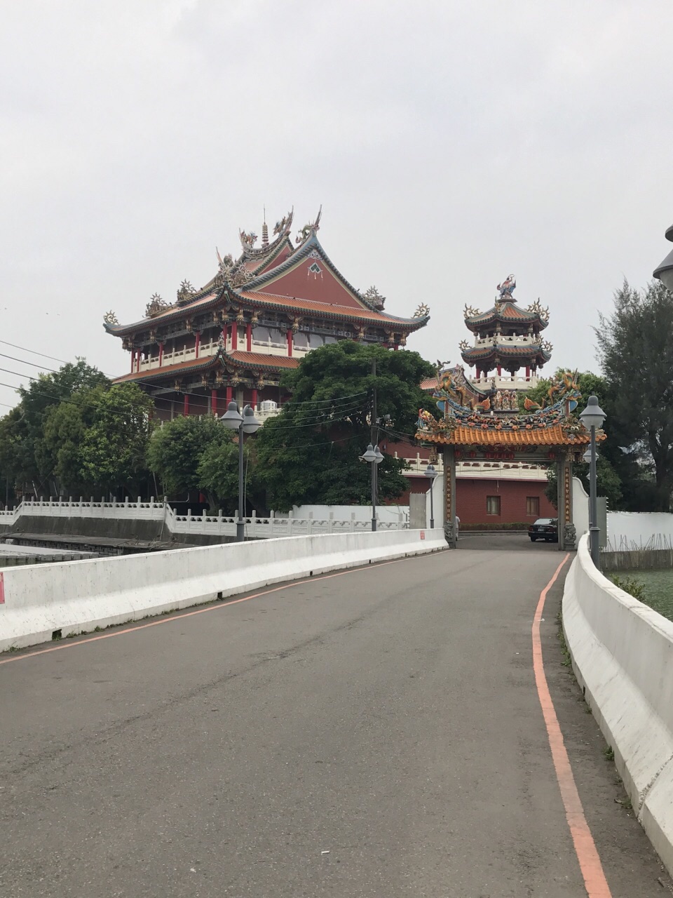 台湾大里天宫庙图片